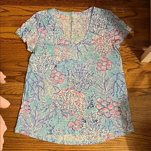 Lilly Pulitzer t shirt size small